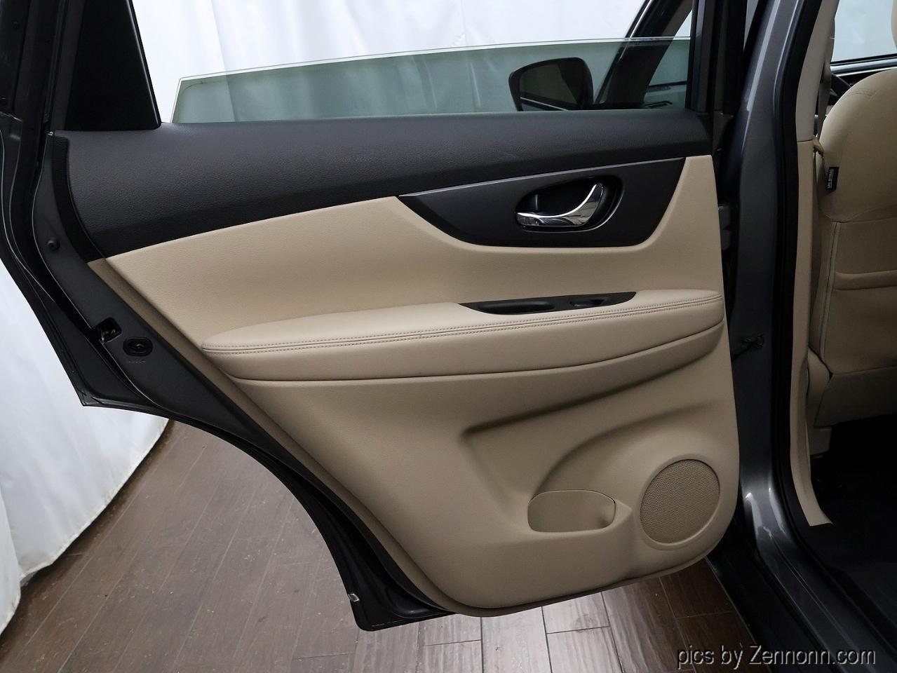 Nissan Rogue FWD 4dr S 2016