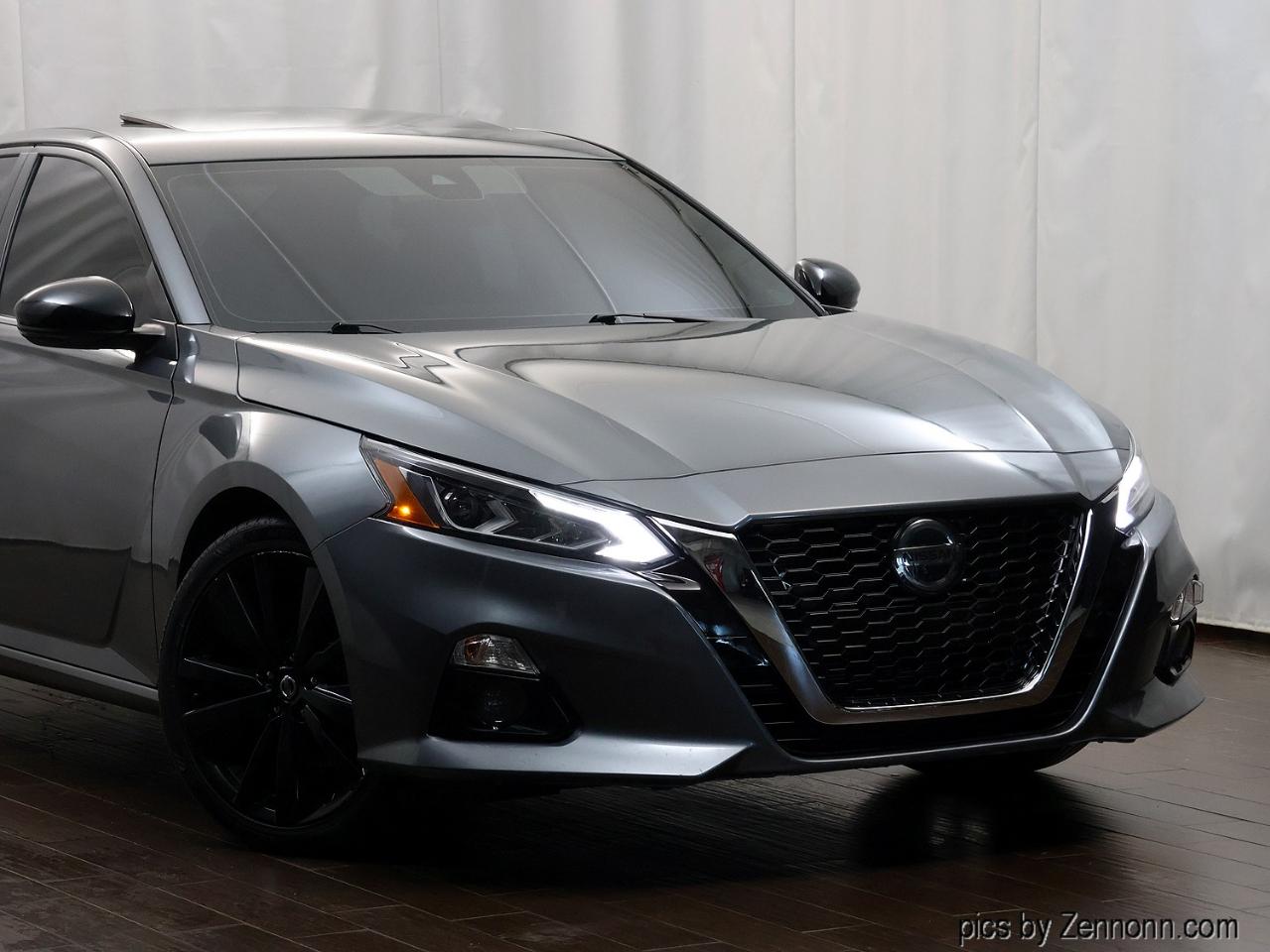 Nissan Altima  2022