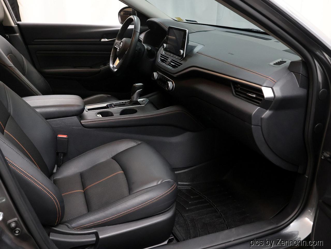 Nissan Altima  2022