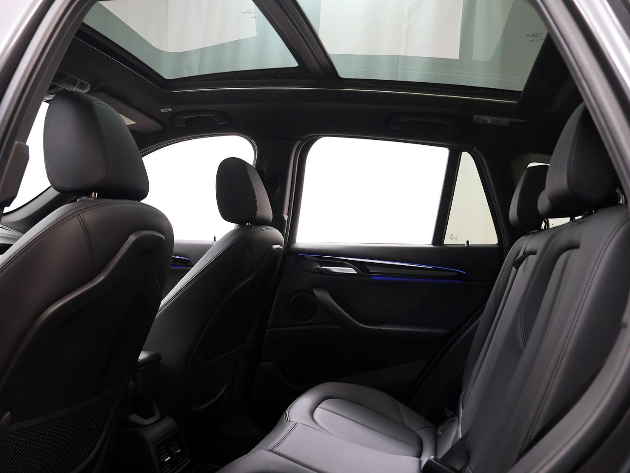 BMW X1 xDrive28i Sports Activity Vehicle 2021