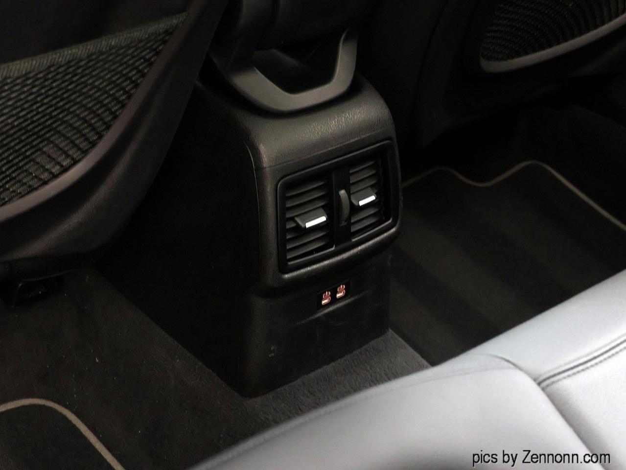 BMW X1 xDrive28i Sports Activity Vehicle 2021