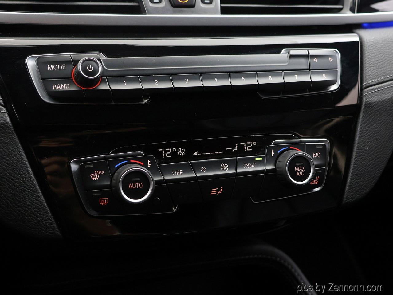 BMW X1 xDrive28i Sports Activity Vehicle 2021