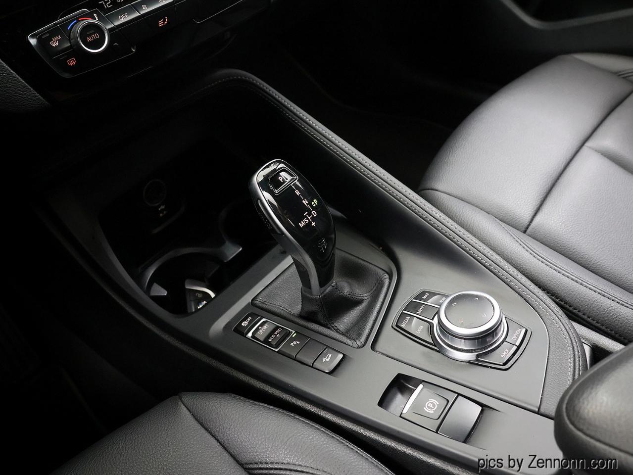 BMW X1 xDrive28i Sports Activity Vehicle 2021
