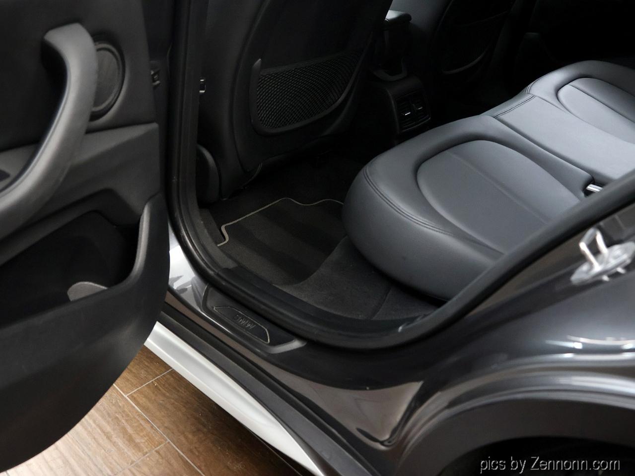 BMW X1 xDrive28i Sports Activity Vehicle 2021