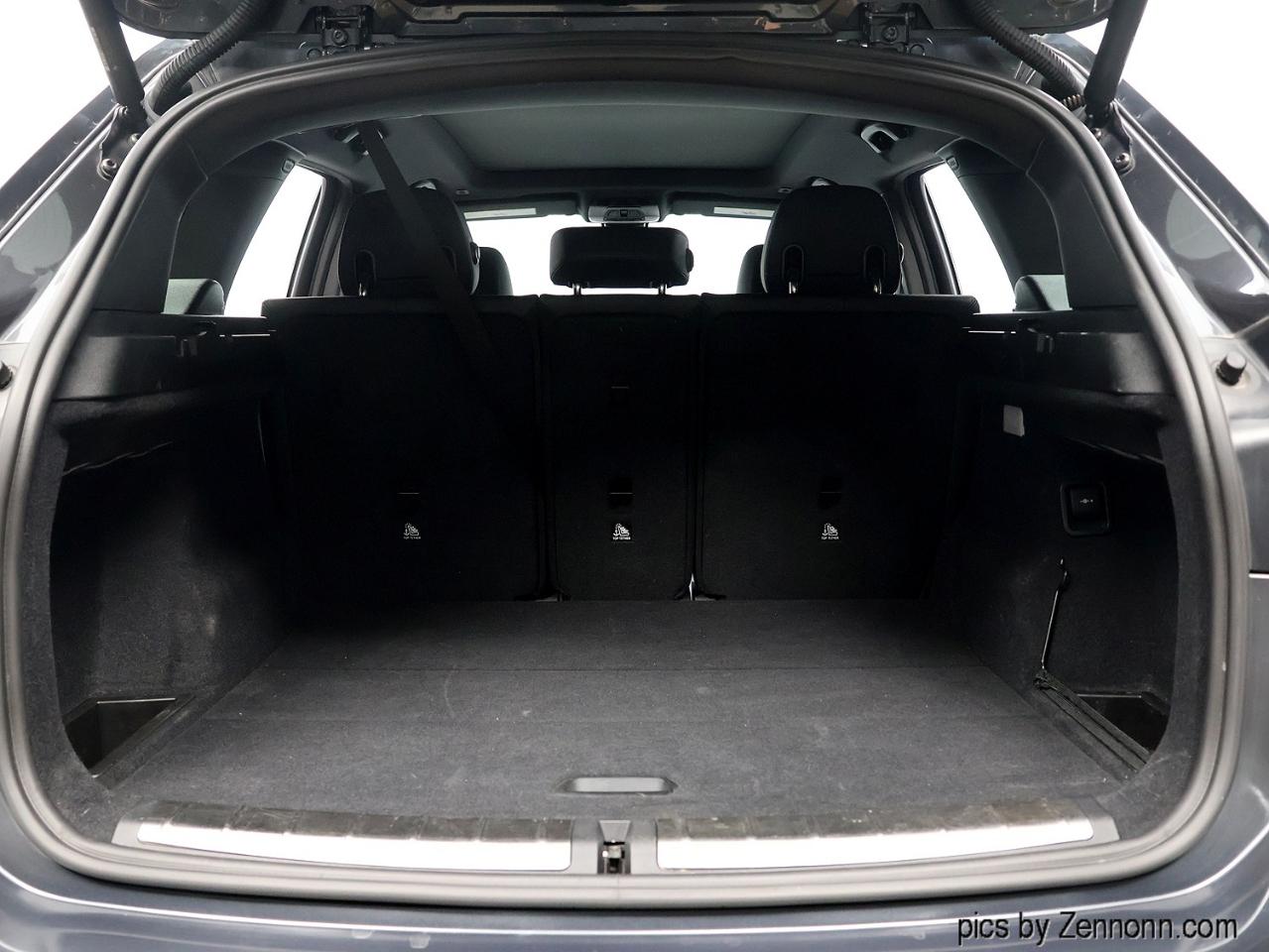 BMW X1 xDrive28i Sports Activity Vehicle 2021