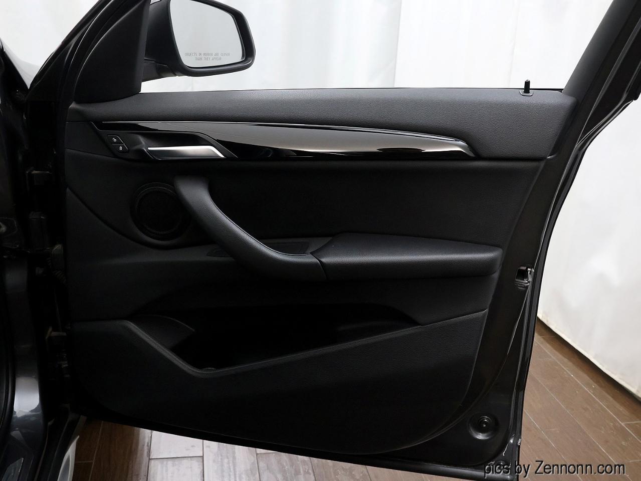 BMW X1 xDrive28i Sports Activity Vehicle 2021