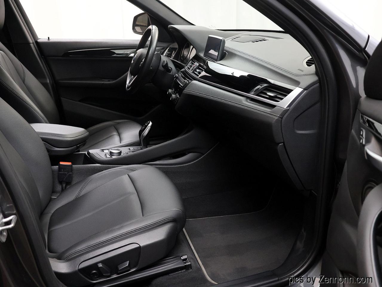 BMW X1 xDrive28i Sports Activity Vehicle 2021