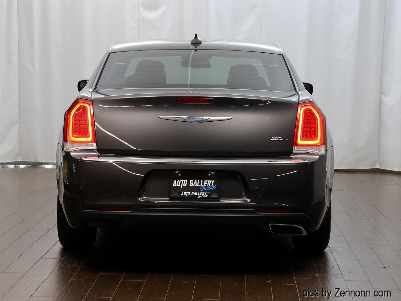 Chrysler 300 Touring RWD 2018