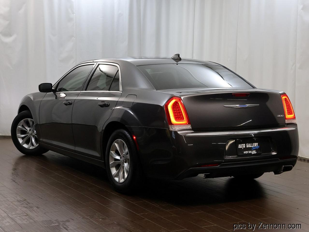 Chrysler 300 Touring RWD 2018