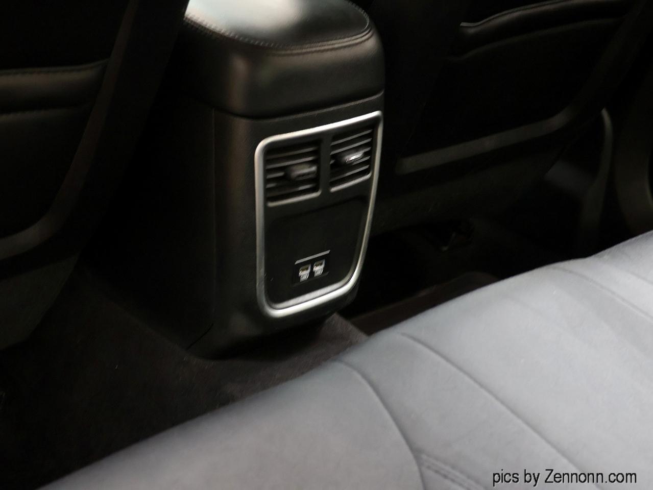Chrysler 300 Touring RWD 2018