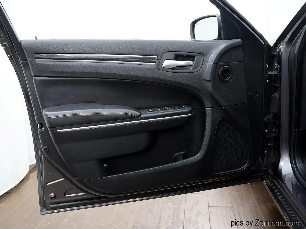 Chrysler 300 Touring RWD 2018