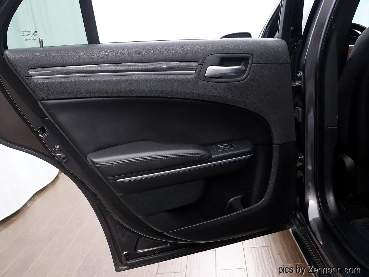 Chrysler 300 Touring RWD 2018