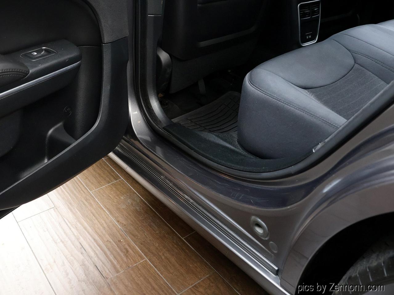 Chrysler 300 Touring RWD 2018
