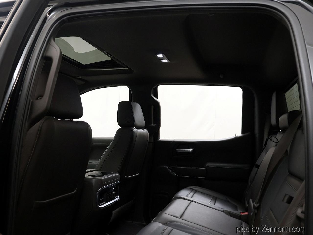 GMC Sierra 1500 4WD Crew Cab 147" Denali 2019