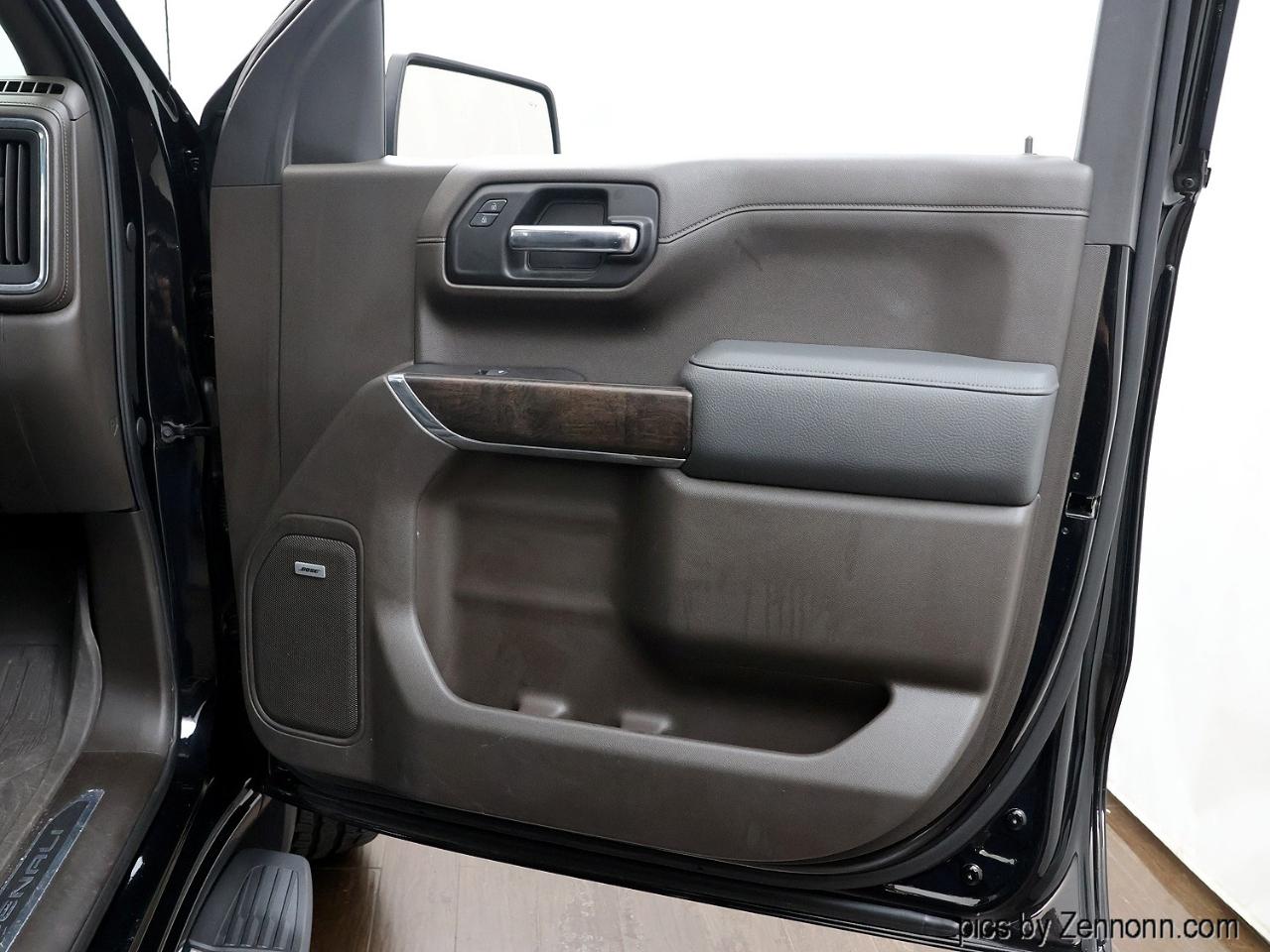 GMC Sierra 1500 4WD Crew Cab 147" Denali 2019