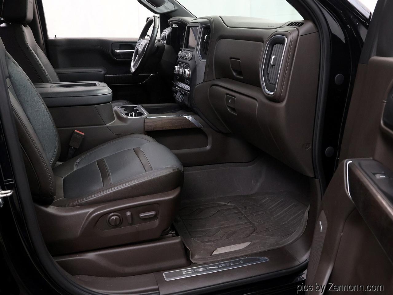 GMC Sierra 1500 4WD Crew Cab 147" Denali 2019