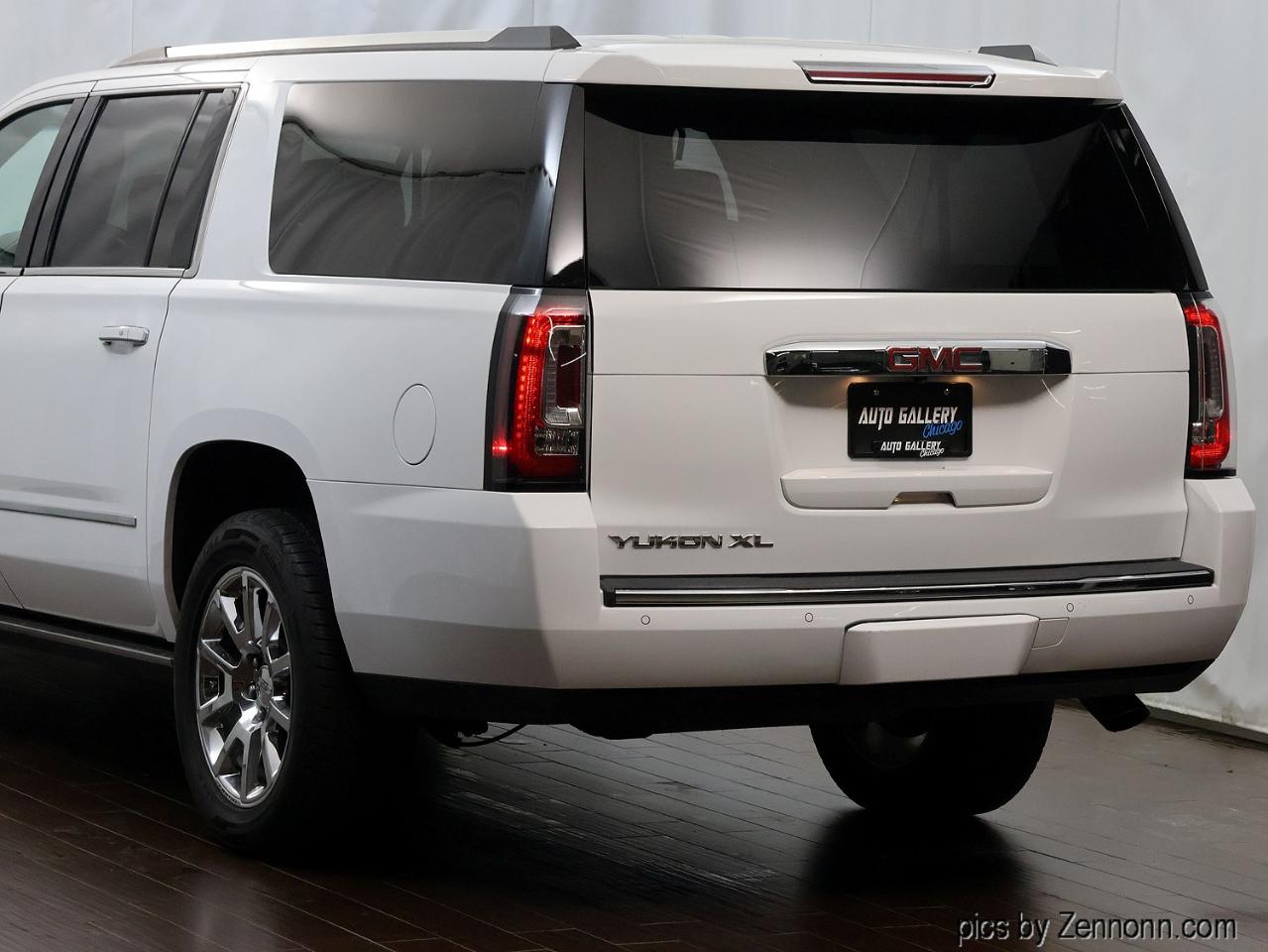 GMC Yukon XL 4WD 4dr Denali 2017