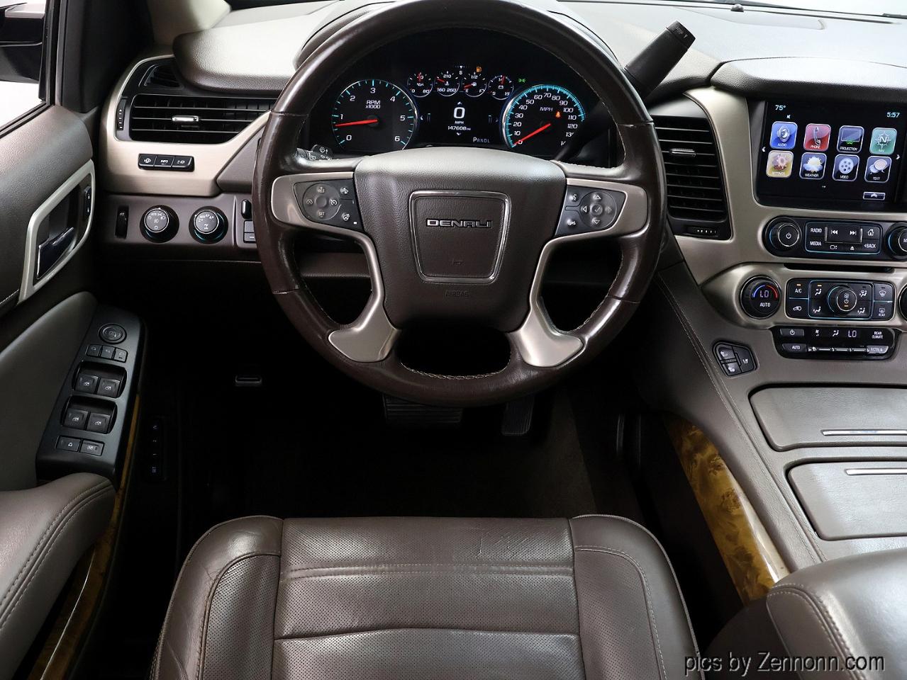 GMC Yukon XL 4WD 4dr Denali 2017