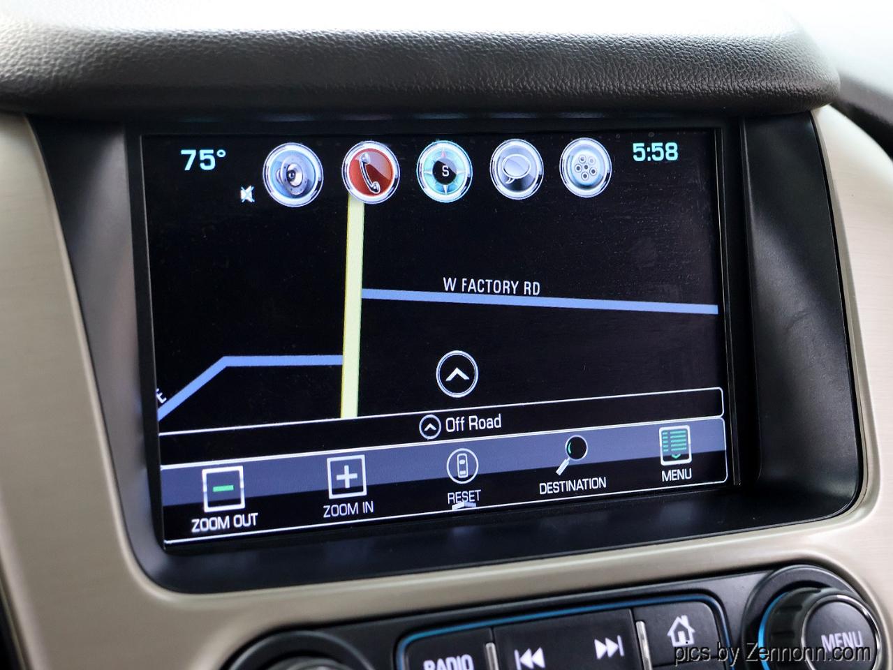 GMC Yukon XL 4WD 4dr Denali 2017