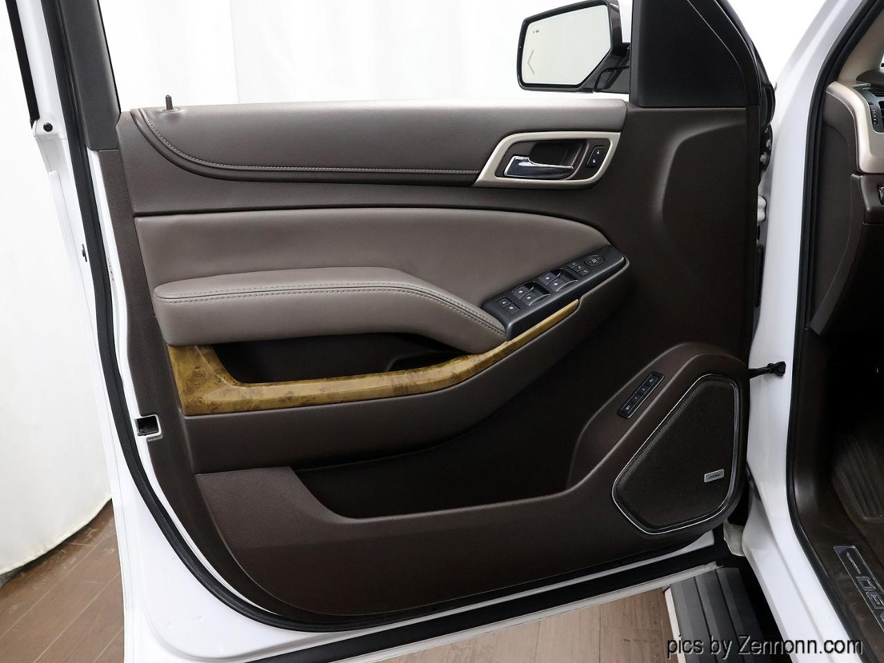 GMC Yukon XL 4WD 4dr Denali 2017