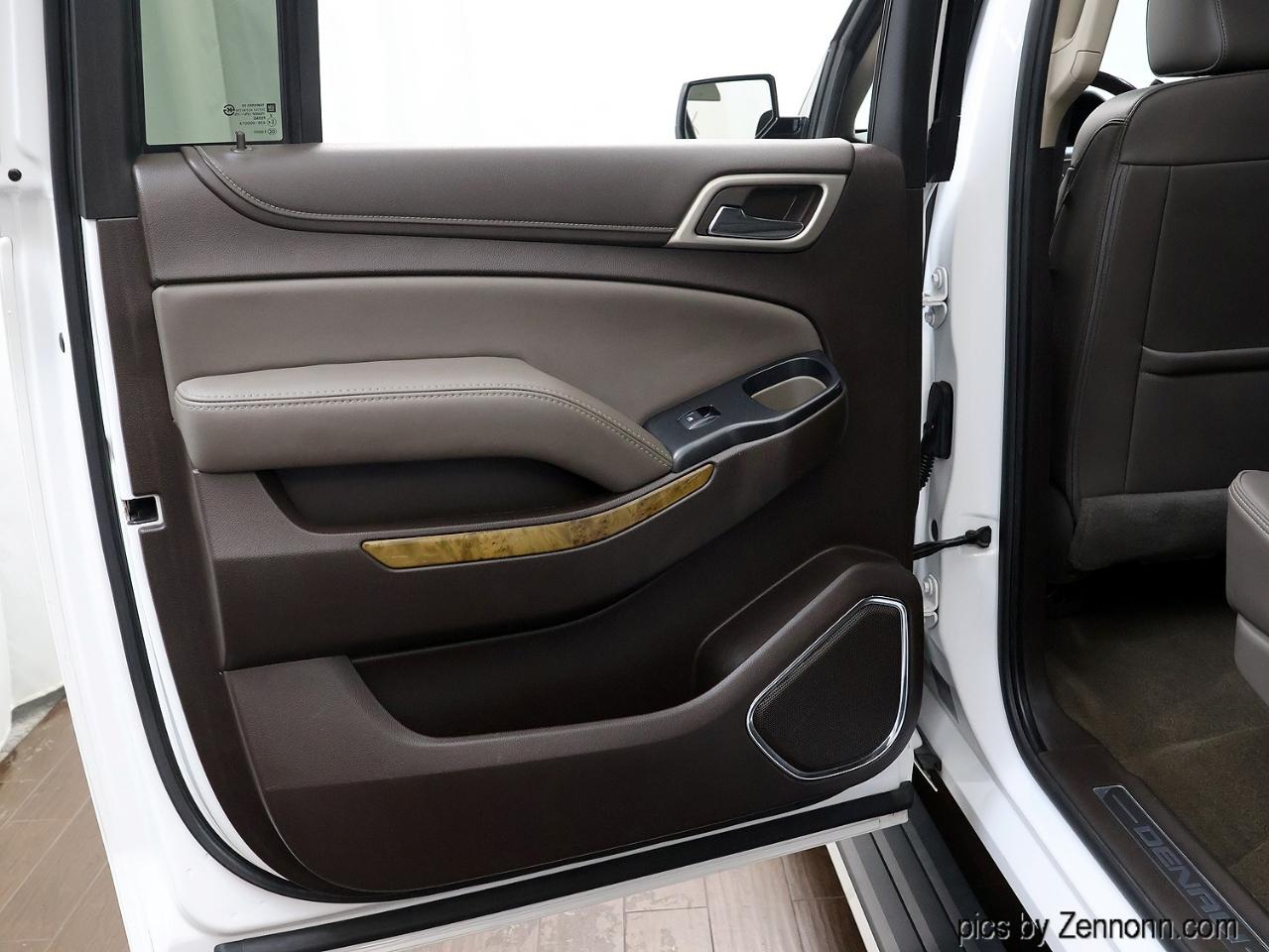 GMC Yukon XL 4WD 4dr Denali 2017