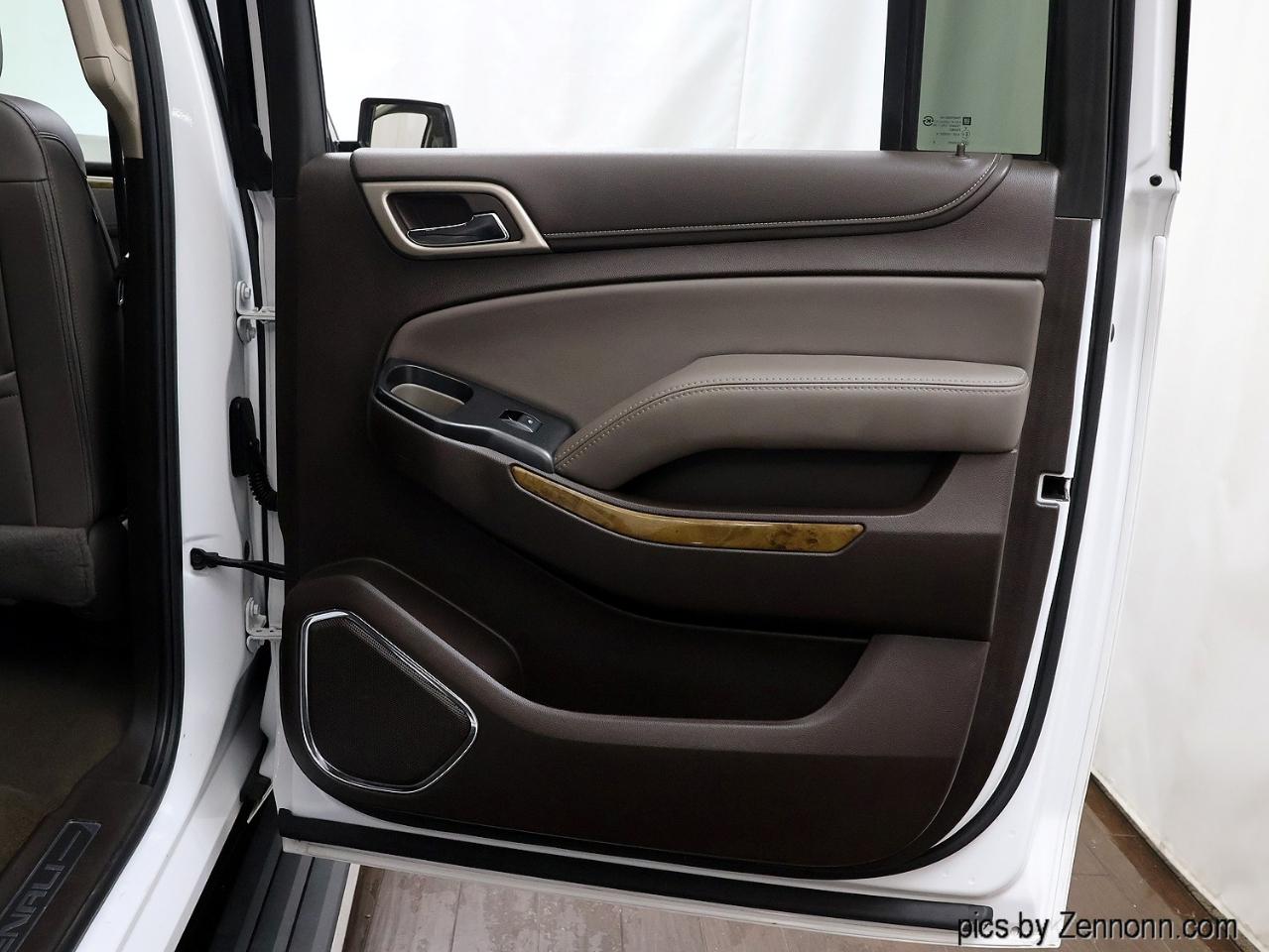 GMC Yukon XL 4WD 4dr Denali 2017