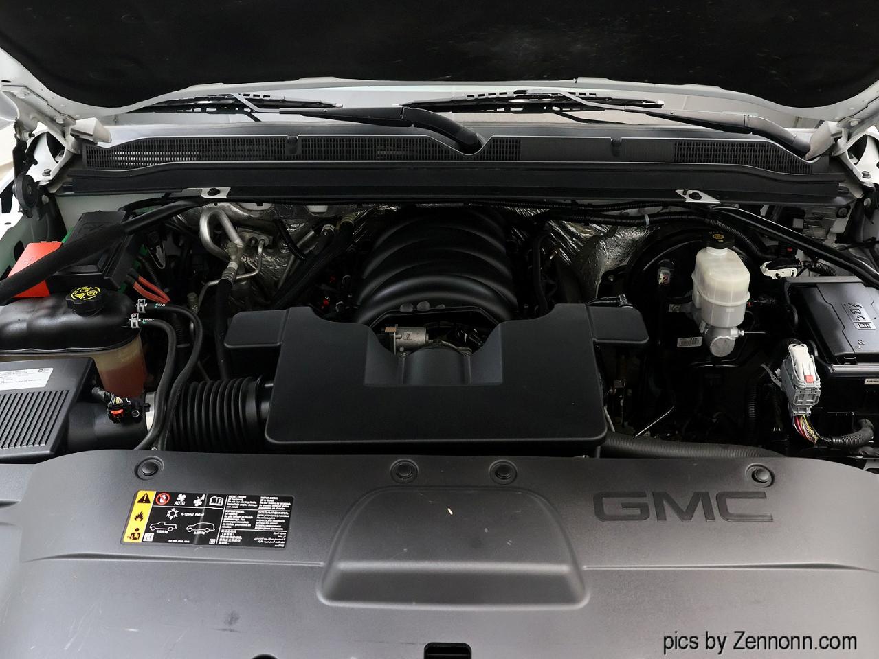 GMC Yukon XL 4WD 4dr Denali 2017
