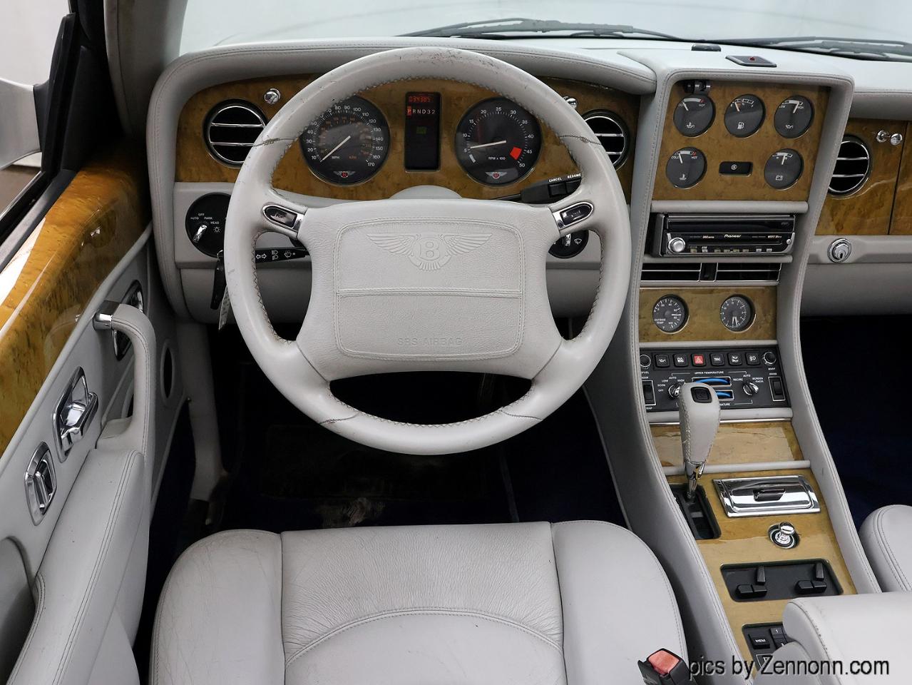 Bentley Azure  1998
