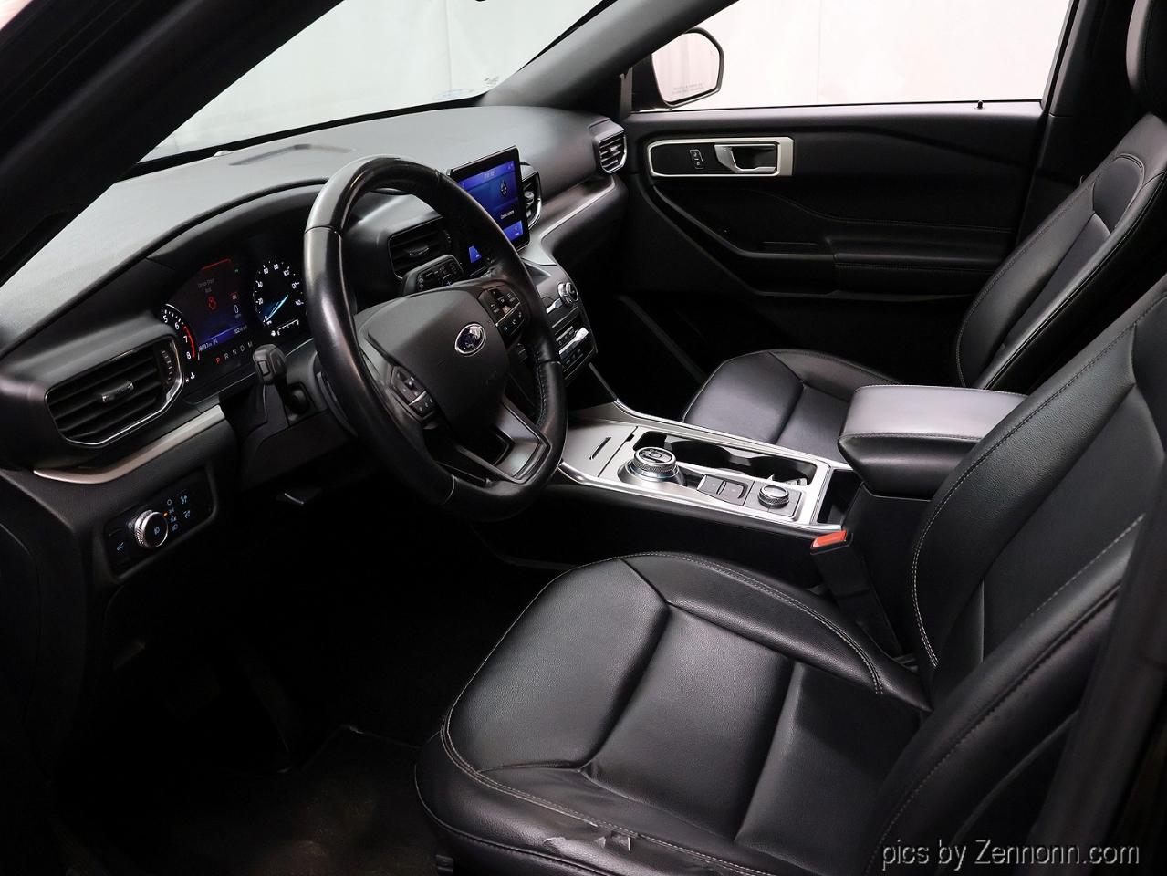 Ford Explorer XLT 4WD 2020
