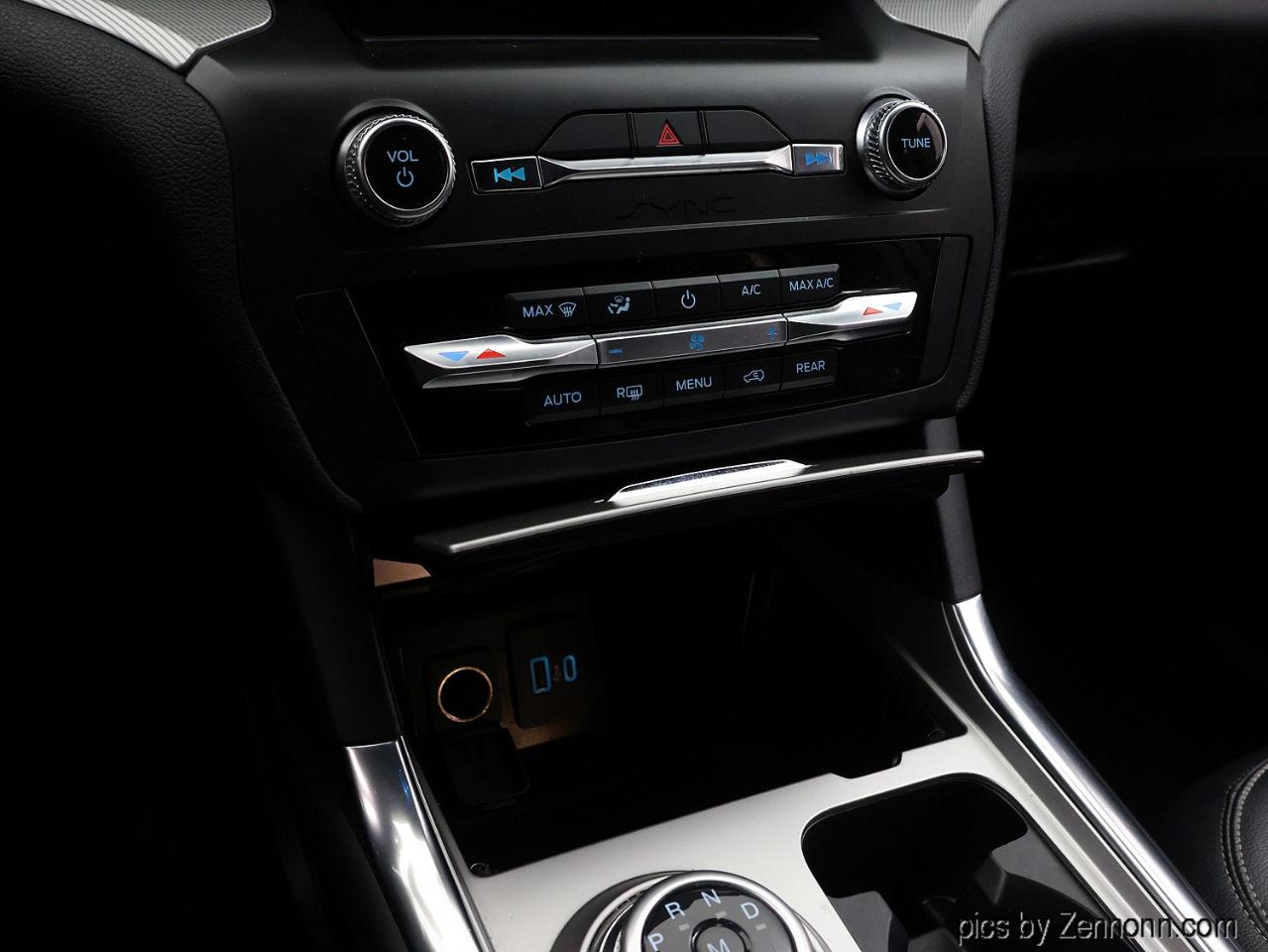 Ford Explorer XLT 4WD 2020