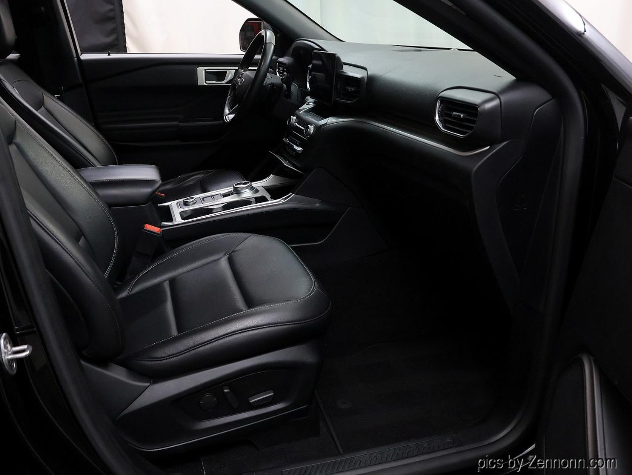 Ford Explorer XLT 4WD 2020