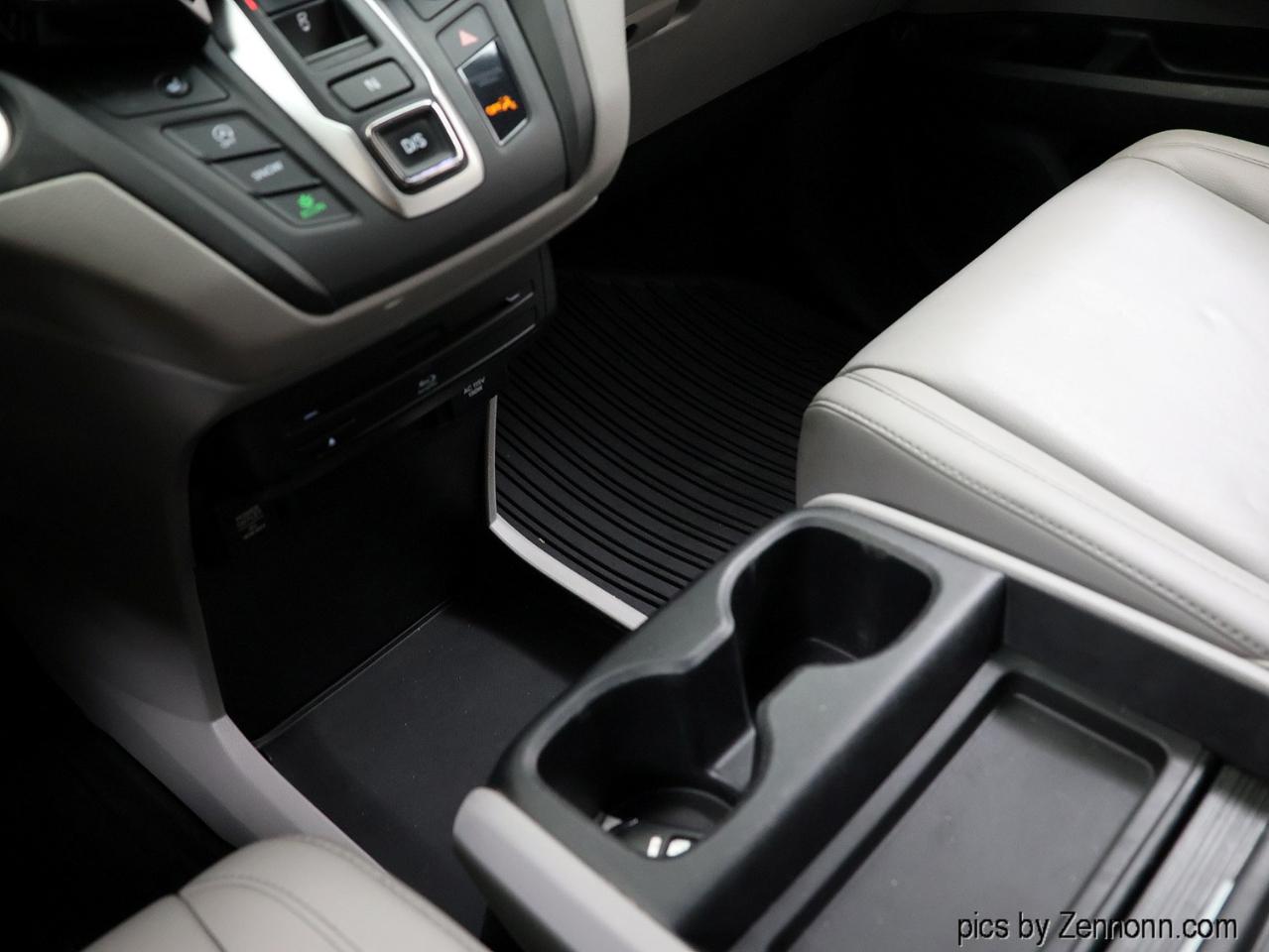 Honda Odyssey Touring Auto 2019