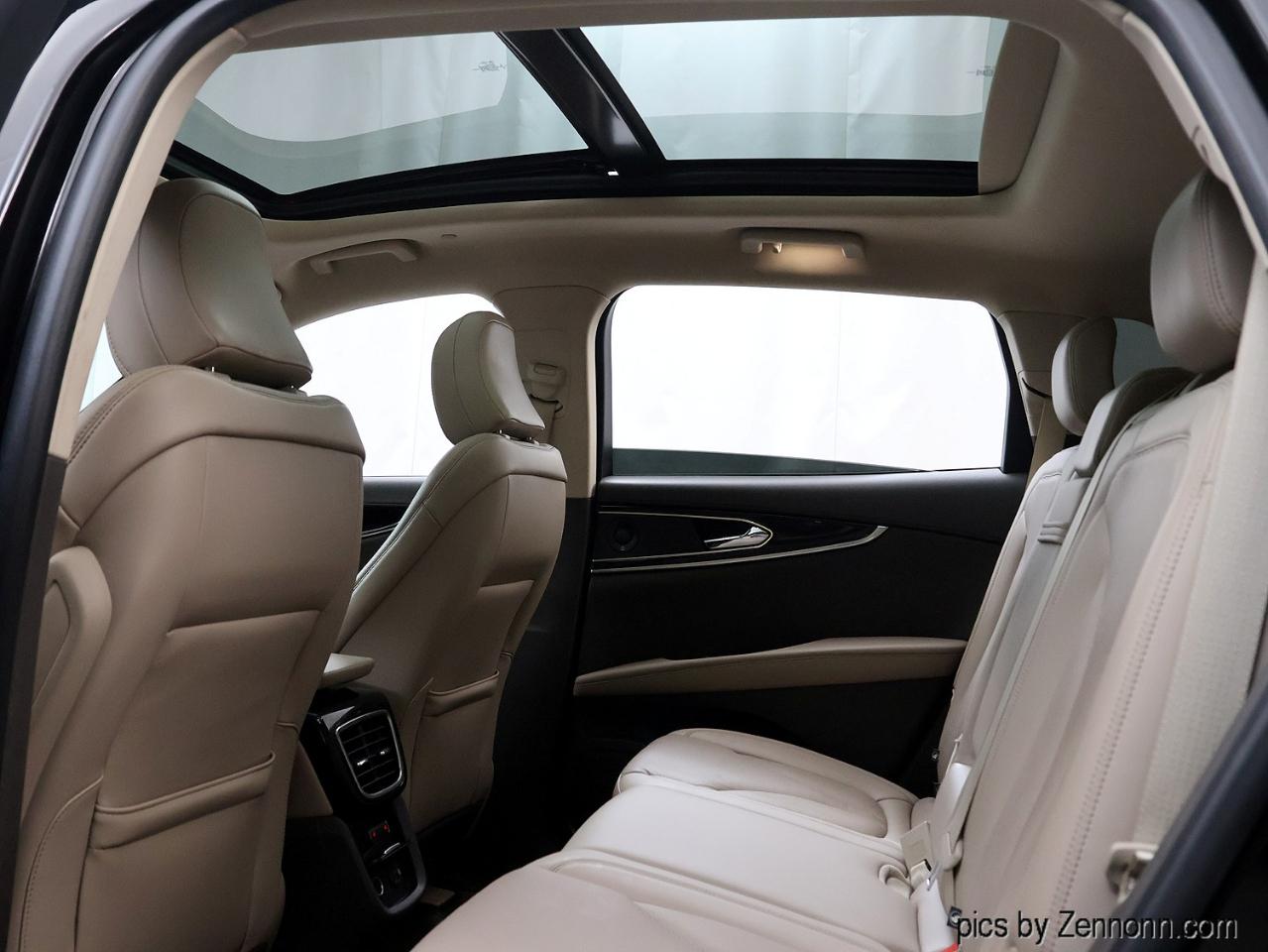 Lincoln Nautilus Reserve AWD 2021