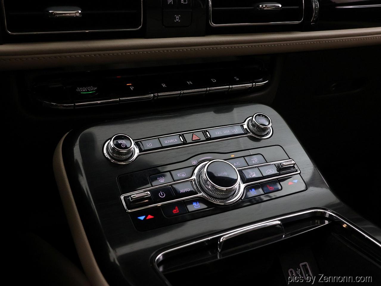 Lincoln Nautilus Reserve AWD 2021
