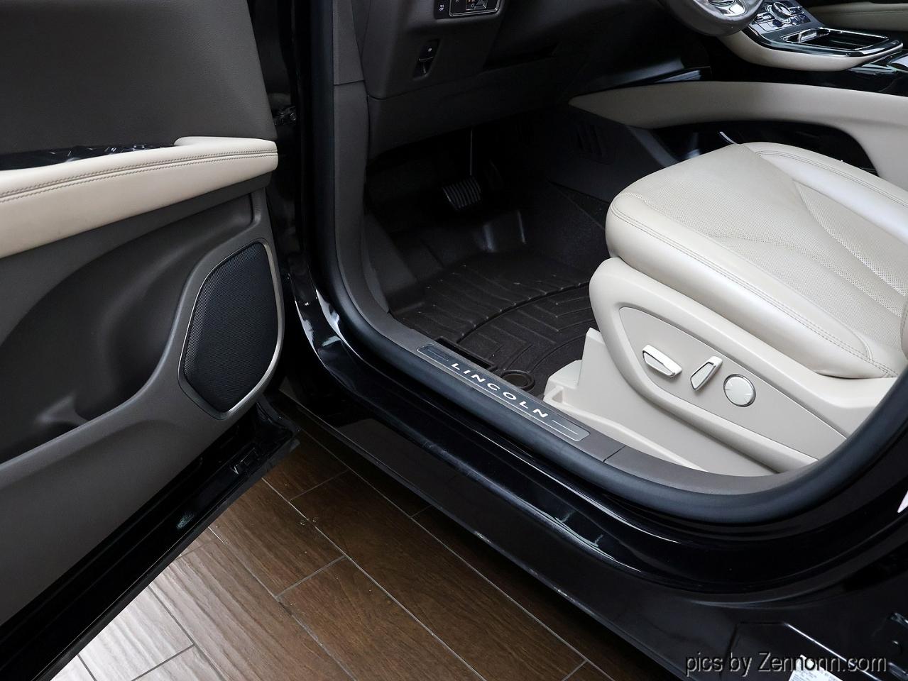 Lincoln Nautilus Reserve AWD 2021
