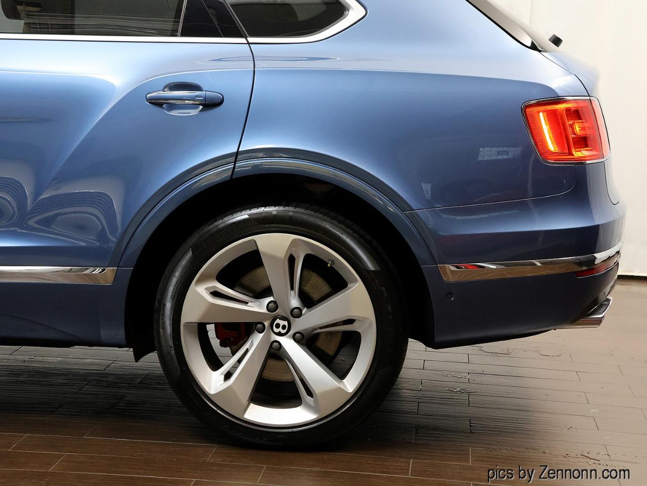 Bentley Bentayga V8 AWD 2019