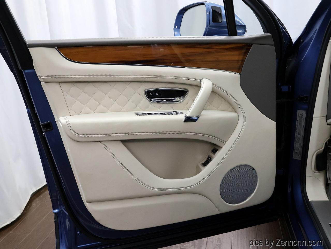 Bentley Bentayga V8 AWD 2019