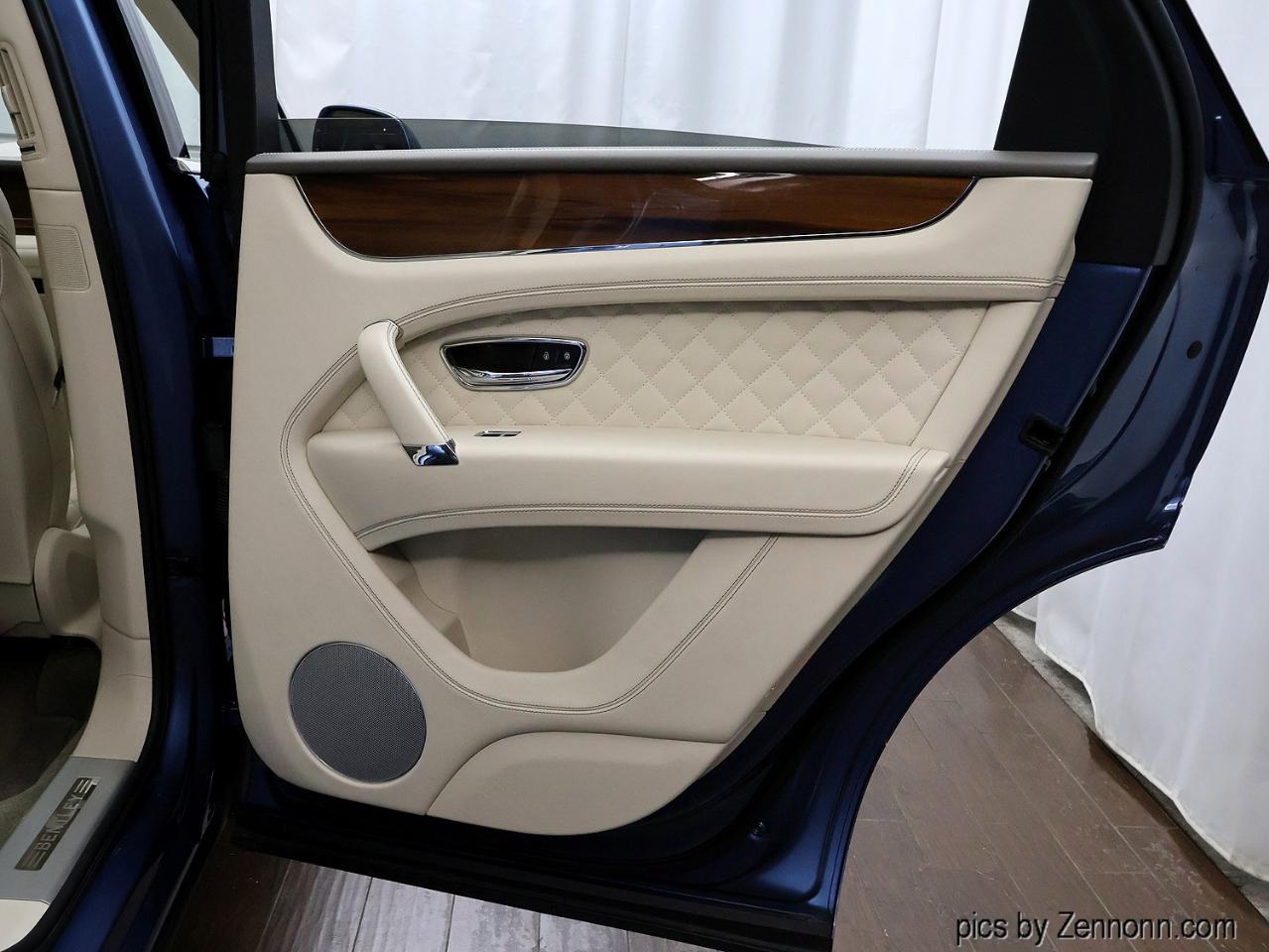 Bentley Bentayga V8 AWD 2019