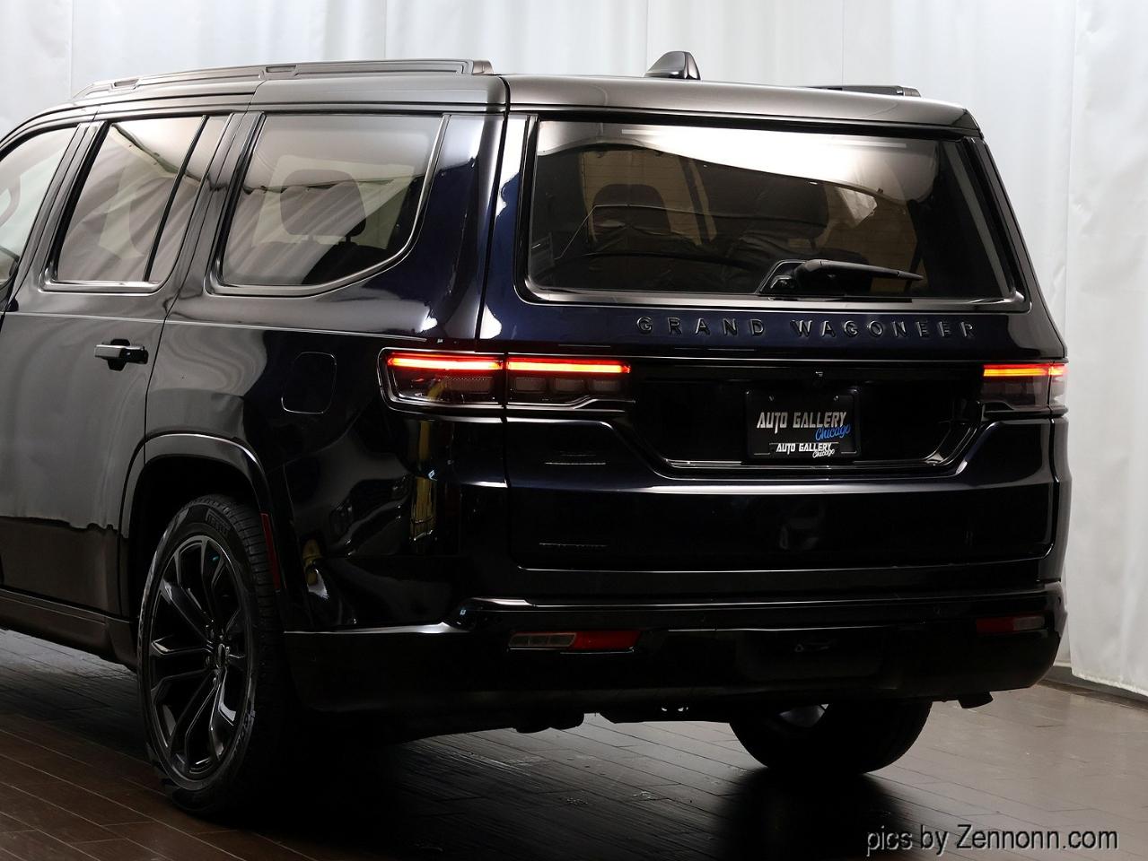 Jeep Grand Wagoneer Series II Obsidian 4x4 2023