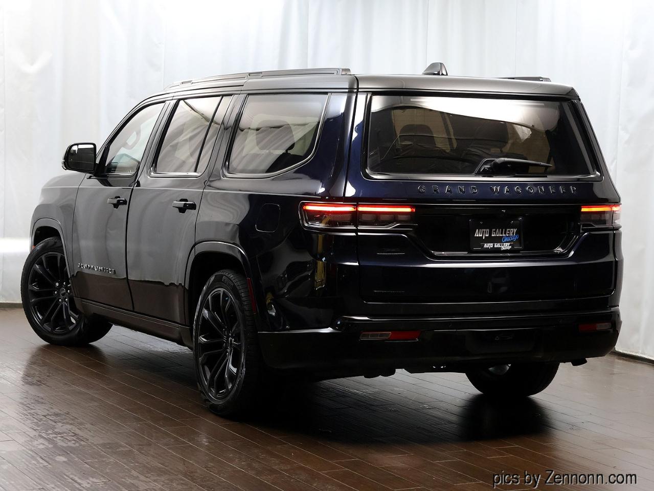 Jeep Grand Wagoneer Series II Obsidian 4x4 2023