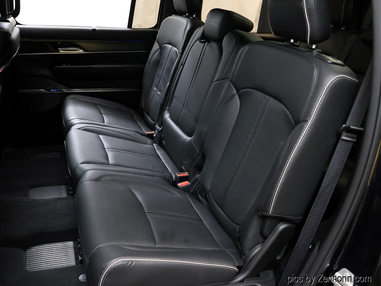 Jeep Grand Wagoneer Series II Obsidian 4x4 2023