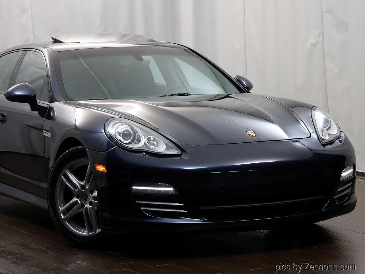 Porsche Panamera 4 AWD 2012