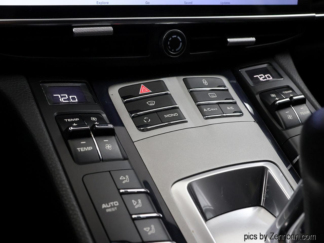 Porsche Panamera 4 AWD 2012
