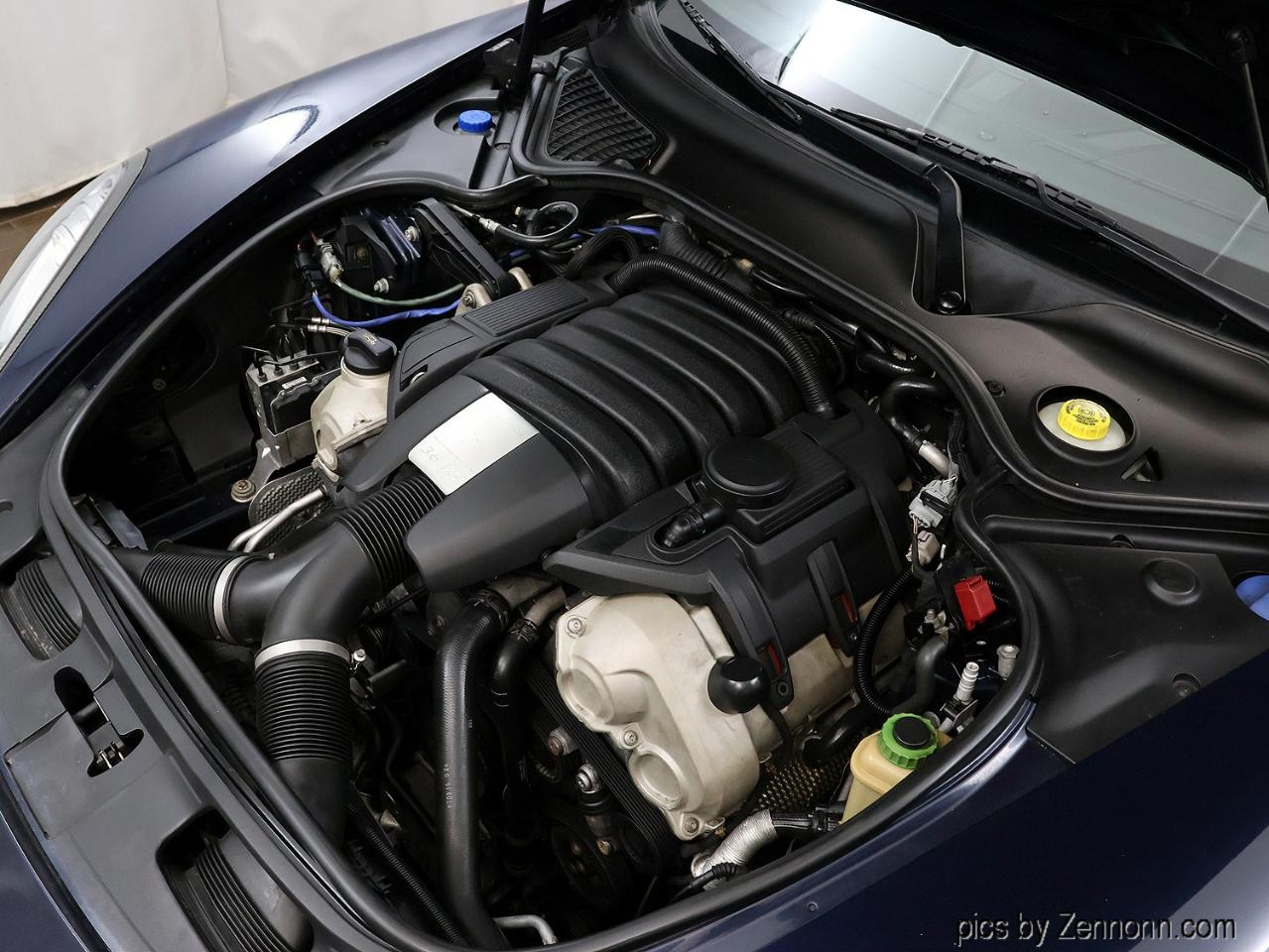 Porsche Panamera 4 AWD 2012