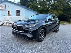 2023 Toyota Highlander 