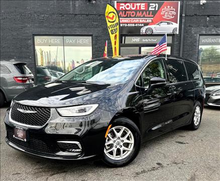 2023 Chrysler Pacifica Touring L