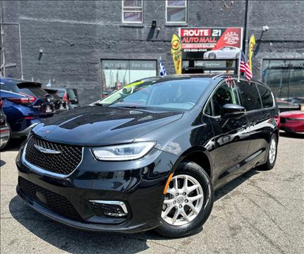 2023 Chrysler Pacifica Touring L