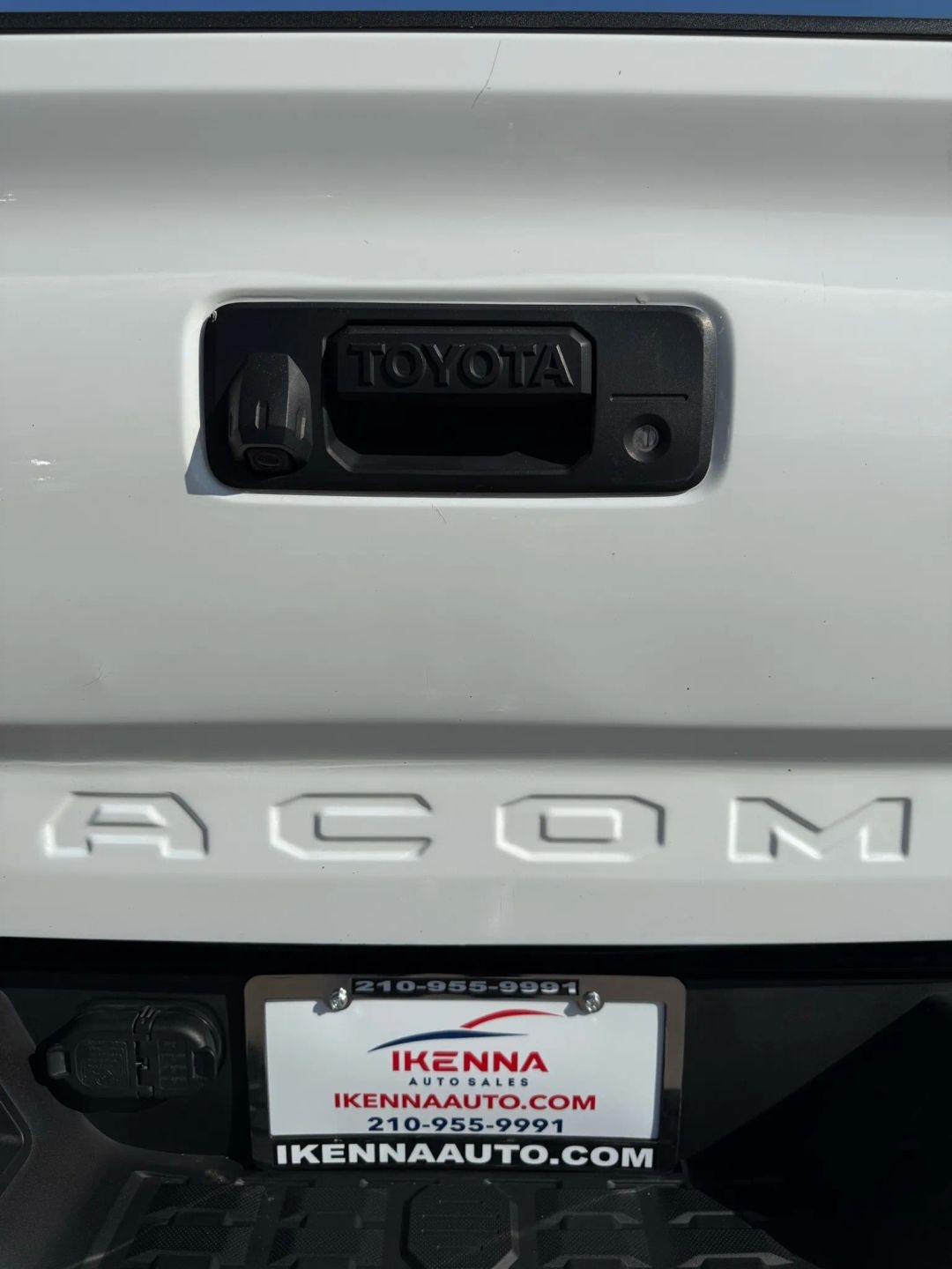 Toyota Tacoma 2WD TRD Off Road Double Cab 5' Bed V6 AT (Natl) 2023
