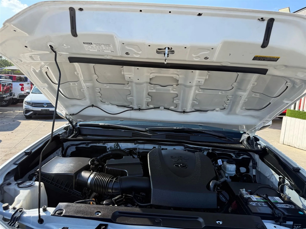 Toyota Tacoma 2WD TRD Off Road Double Cab 5' Bed V6 AT (Natl) 2023