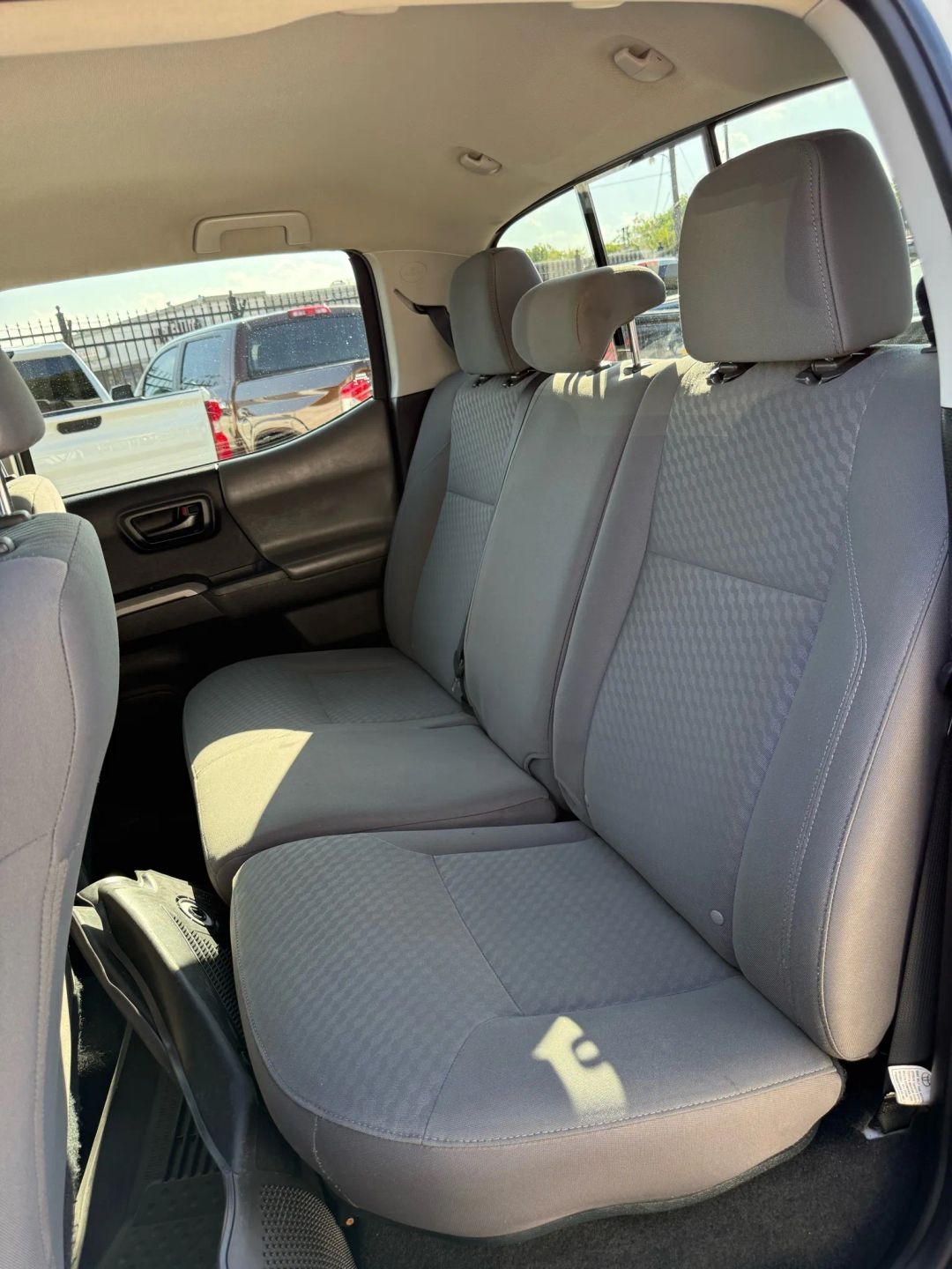 Toyota Tacoma 2WD TRD Off Road Double Cab 5' Bed V6 AT (Natl) 2023